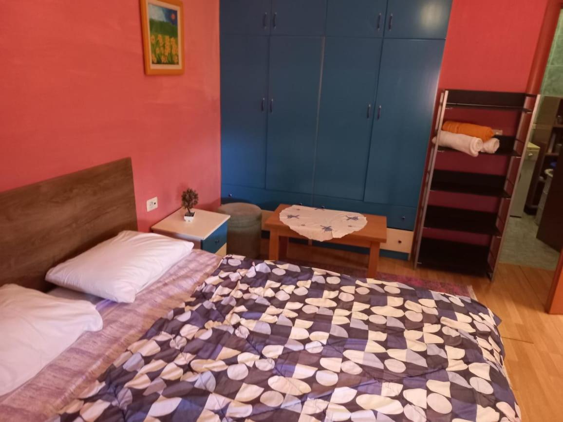 Penthouse Rooms & Aparts Tirana Exterior photo